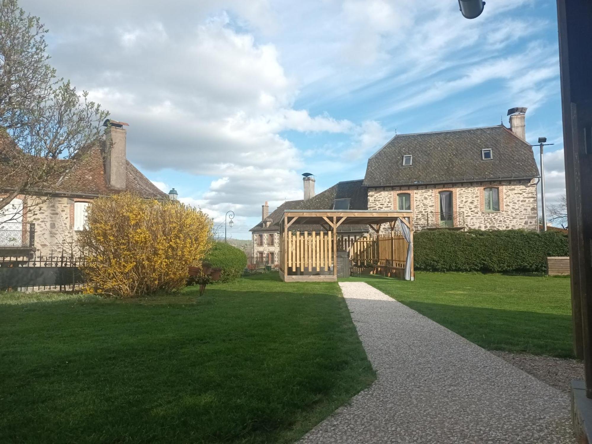 Saint-Illide Le Miraillet, Gite מראה חיצוני תמונה